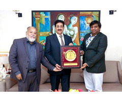 Dr. Sandeep Marwah Conferred with Vadic Samman by Sanatani Ganga