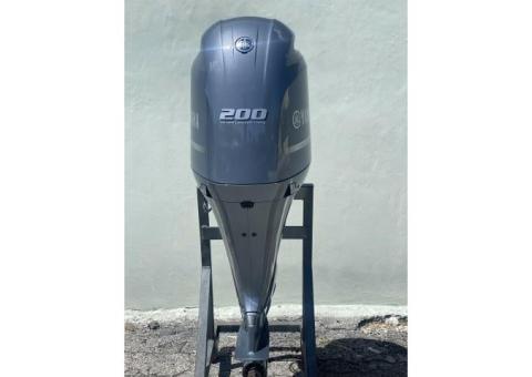 Used Yamaha 200 HP 4 Stroke Outboard Motor Engine