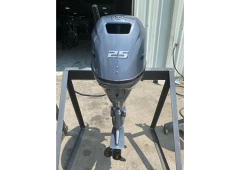 Used Yamaha 25 HP 4 Stroke Outboard Motor Engine