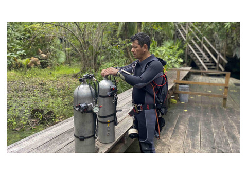 Cenote Diving