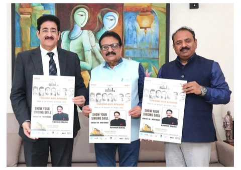 Sandeep Marwah Launches New Musical Program at Radio Noida 107.4