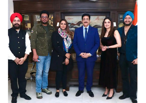 Star Cast of Blackia 2 Visits Marwah Studios for Film Promotion