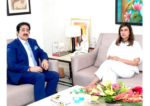 Renowned Fashion Designer Rina Dhaka Takes Charge as Dean of AAFT