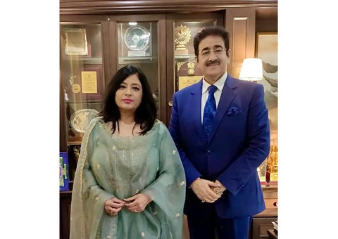 New Book on Dr. Sandeep Marwah by Anupama Bhardhwaj Set