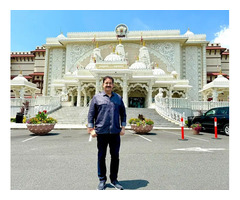 Dr. Sandeep Marwah Visits BAPS Shri Swaminarayan Mandir in New Jersey