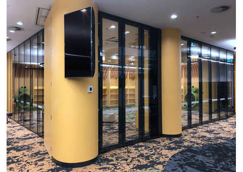 Seamlessly Connecting Spaces: The Operable Glass Wall Solution