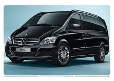 Reliable MaxiCab Booking in Singapore | 24/7 Service