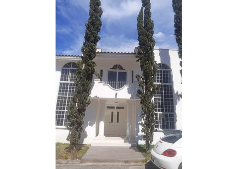 Villas for sale in Las Brisas