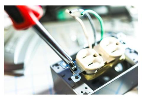 Get Commercial and Residential Electrical Services in Toronto