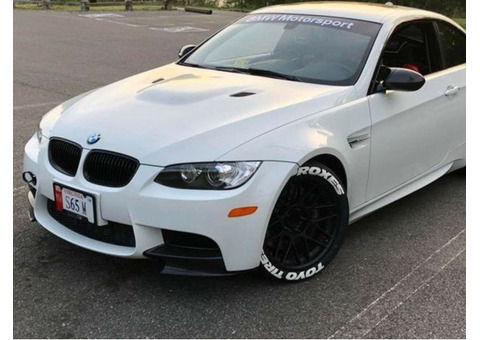 Car rental for a monthly plan - Exclusivelimo