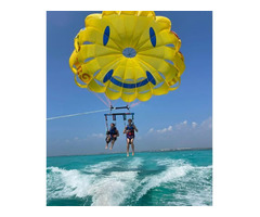 Parasailing in Cancun