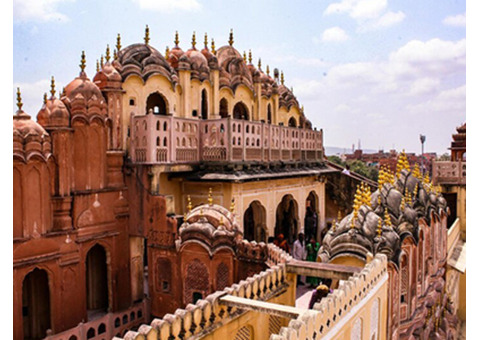 Explore The Pink City with the Finest Jaipur Family Tour Package