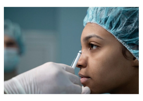 Top Blepharoplasty Surgeons in Miami – Expert Eyelid Rejuvenation
