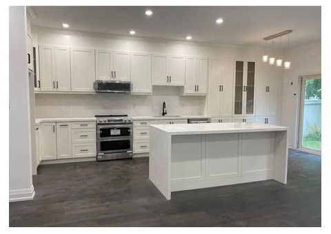 Stylish Modern Kitchen Renovation in Burlington