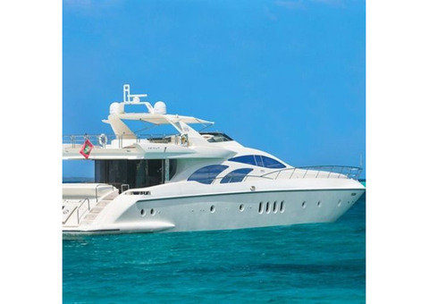 Float in Style with Luxury Boat Rentals