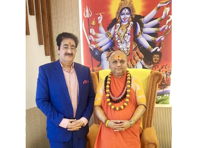 Sandeep Marwah Invited by Spiritual Leader Swami Balakanand Giri Ji