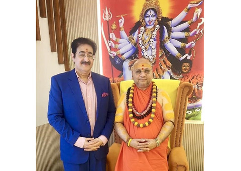 Sandeep Marwah Invited by Spiritual Leader Swami Balakanand Giri Ji