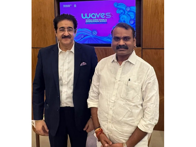 Minister Dr. L. Murugan Lauds Dr. Sandeep Marwah’s Four Decades