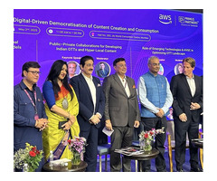 Dr. Sandeep Marwah Wins Hearts at WAVES Summit, for Pioneering Role