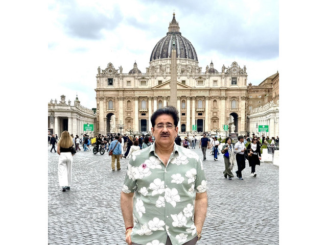 Sandeep Marwah Visits Vatican City to Promote Global Peace and Cultura