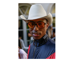 Fashion Week Photographer for Stunning Event Coverage