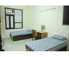 Spacious Rooms at the Best Boys PG in Kalyan Vihar Delhi – Call Now!