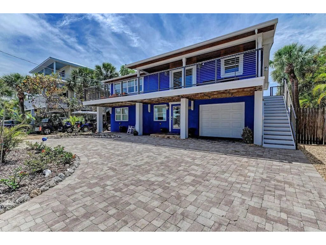 Experience luxury vacation rentals Anna Maria Island