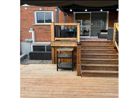 Pressure Treated Deck Builders in Edmonton