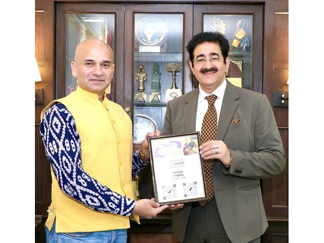 Sandeep Marwah Applauds AAFTian Amit R. Agrwal’s Dedication