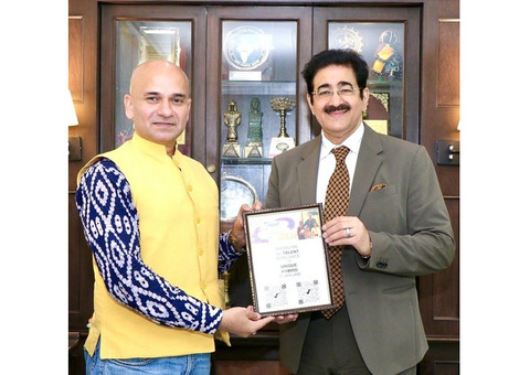 Sandeep Marwah Applauds AAFTian Amit R. Agrwal’s Dedication