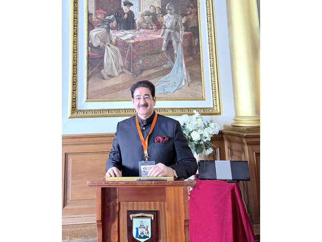 Dr. Sandeep Marwah Delivers Keynote at Scottish Parliament During Viks