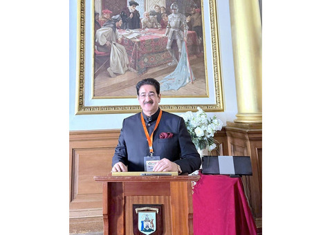 Dr. Sandeep Marwah Delivers Keynote at Scottish Parliament During Viks