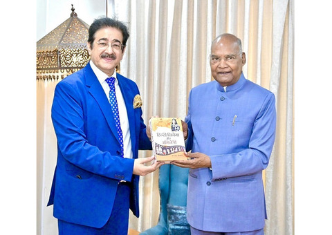 Dr. Sandeep Marwah Pays Respectful Visit to 14th President of India