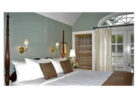 Historic Meets Modern: Carriage House in Chatham MA