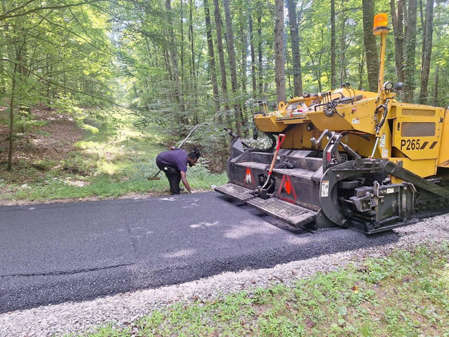 Asphalt Crack Sealing Bridgeport West Virginia
