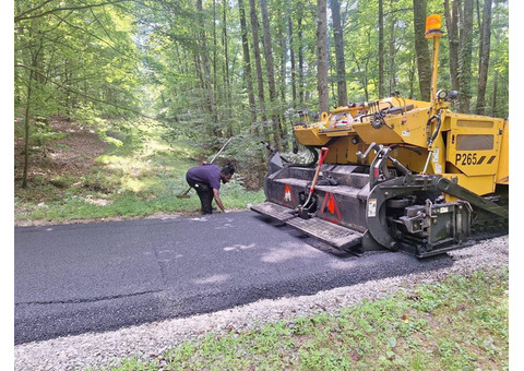 Asphalt Crack Sealing Bridgeport West Virginia