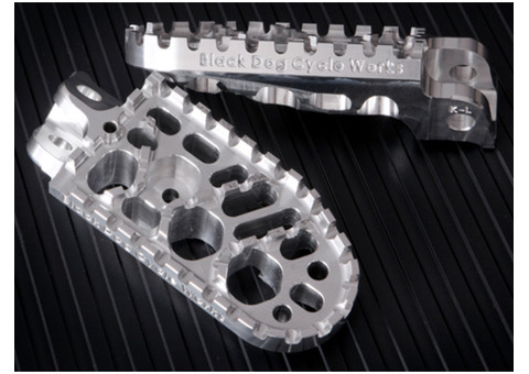 Best Motorcycle Footpegs for Comfort & Control in 2025