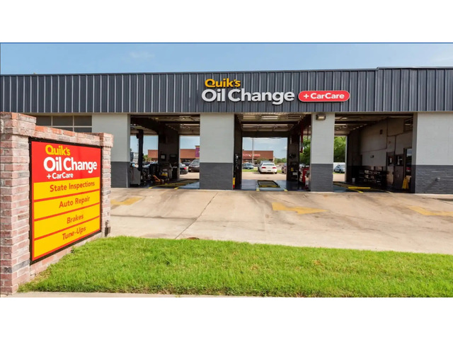 10-Minute Oil Change in Euless