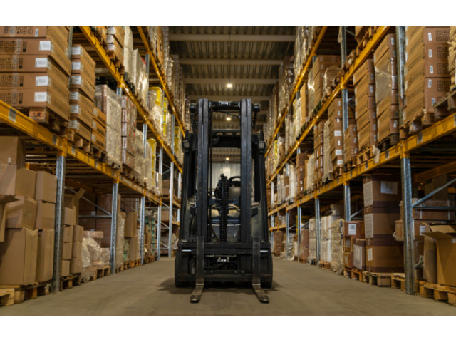Reliable Warehouse Facility for Safe & Scalable Storage Solutions