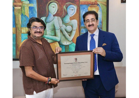 Renowned Filmmaker Ujjwal Chatterjee Visits Marwah Studios, Honoured