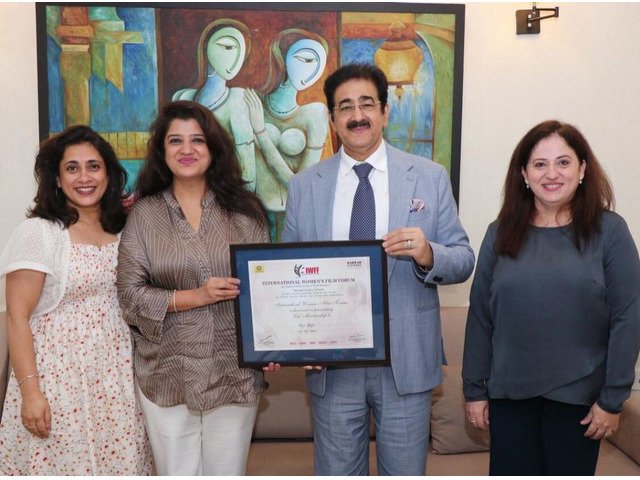 The future belongs to those who believe in the beauty of their dreams