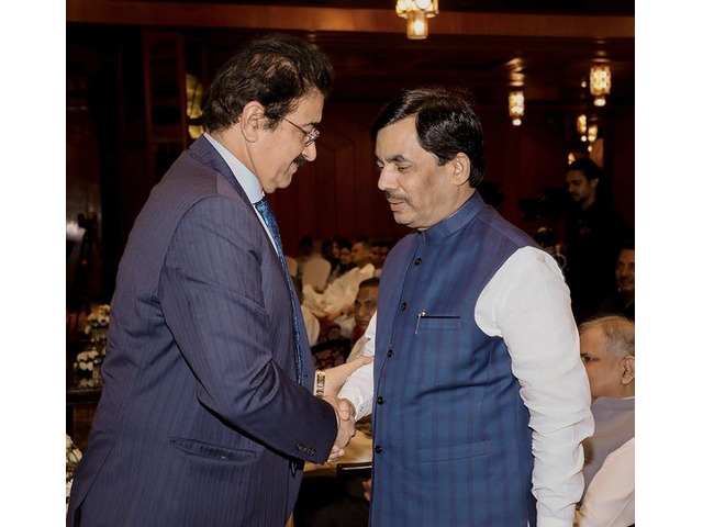 Dr. Sandeep Marwah Invites Senior BJP Leader Shri Shah Nawaz Hussain