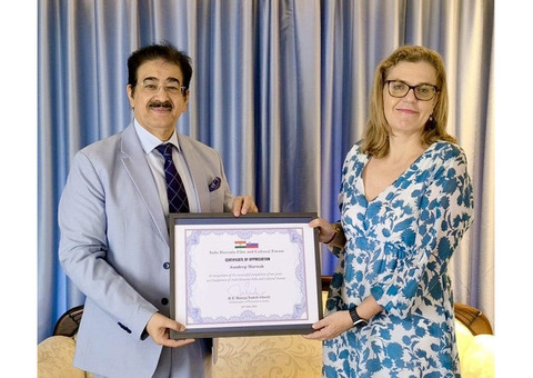Dr Sandeep Marwah Receives Certificate of Appreciation from Ambassador