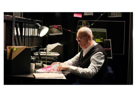 Forensic Document Expert Providing Clarity in Disputed Cases