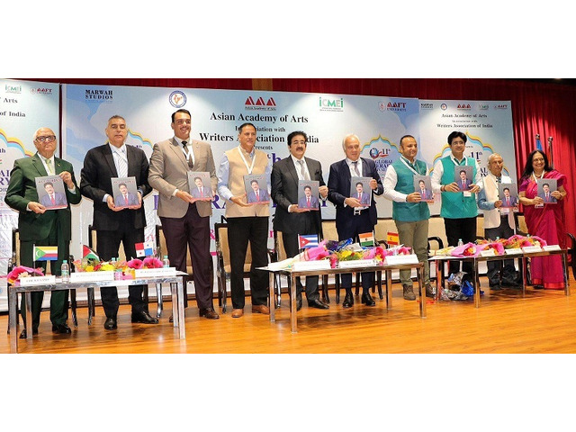 “International Accolades” of Sandeep Marwah Book Released at 11th GLFN
