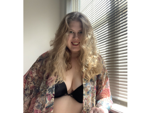 Hottest Female Cam Chat