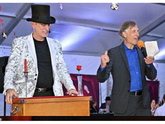 Magician For Corporate Event