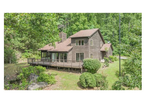 Houses for sale in Smith Mountain Lake VA