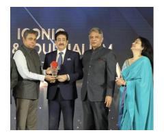 Sandeep Marwah Honored with Iconic Award at Tourism Summit