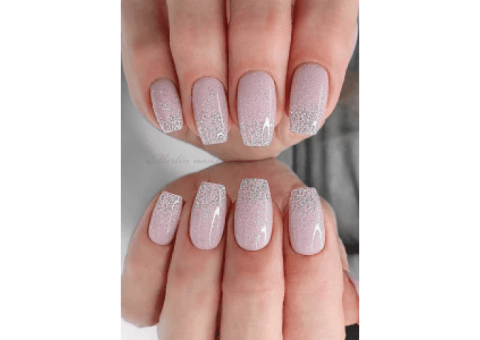 Abstract Nail Art